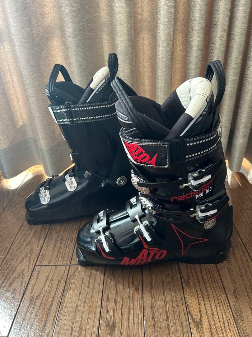 ATOMIC　redster スキー ブーツ ブラック/レッド