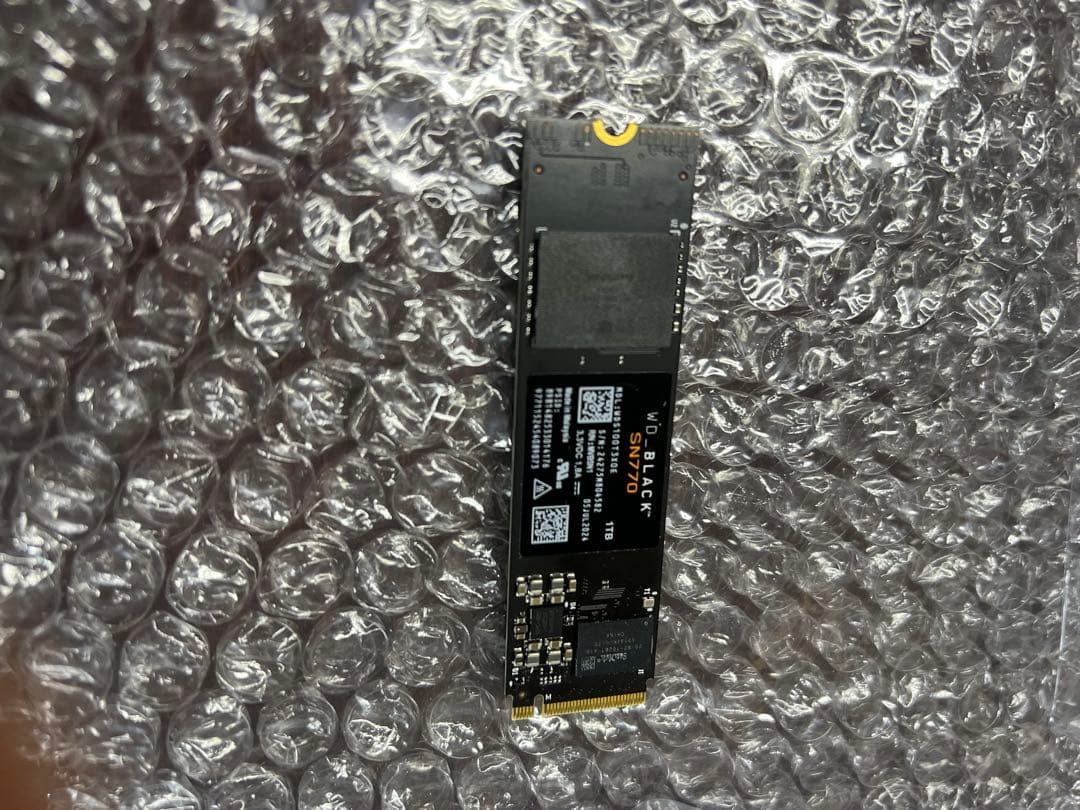 内蔵型SSD WD_BLACK SN770 1TB NVMe SSD WDS100T3X0E