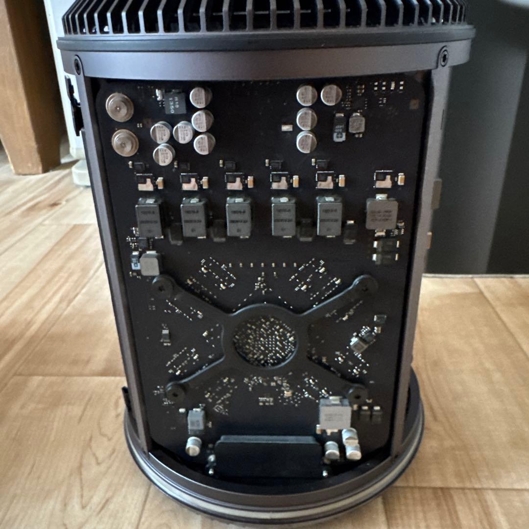 Mac Pro 2013 10コア メモリ32GB 元箱有り