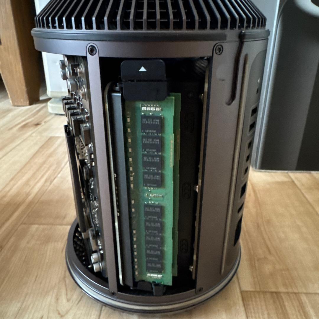 Mac Pro 2013 10コア メモリ32GB 元箱有り