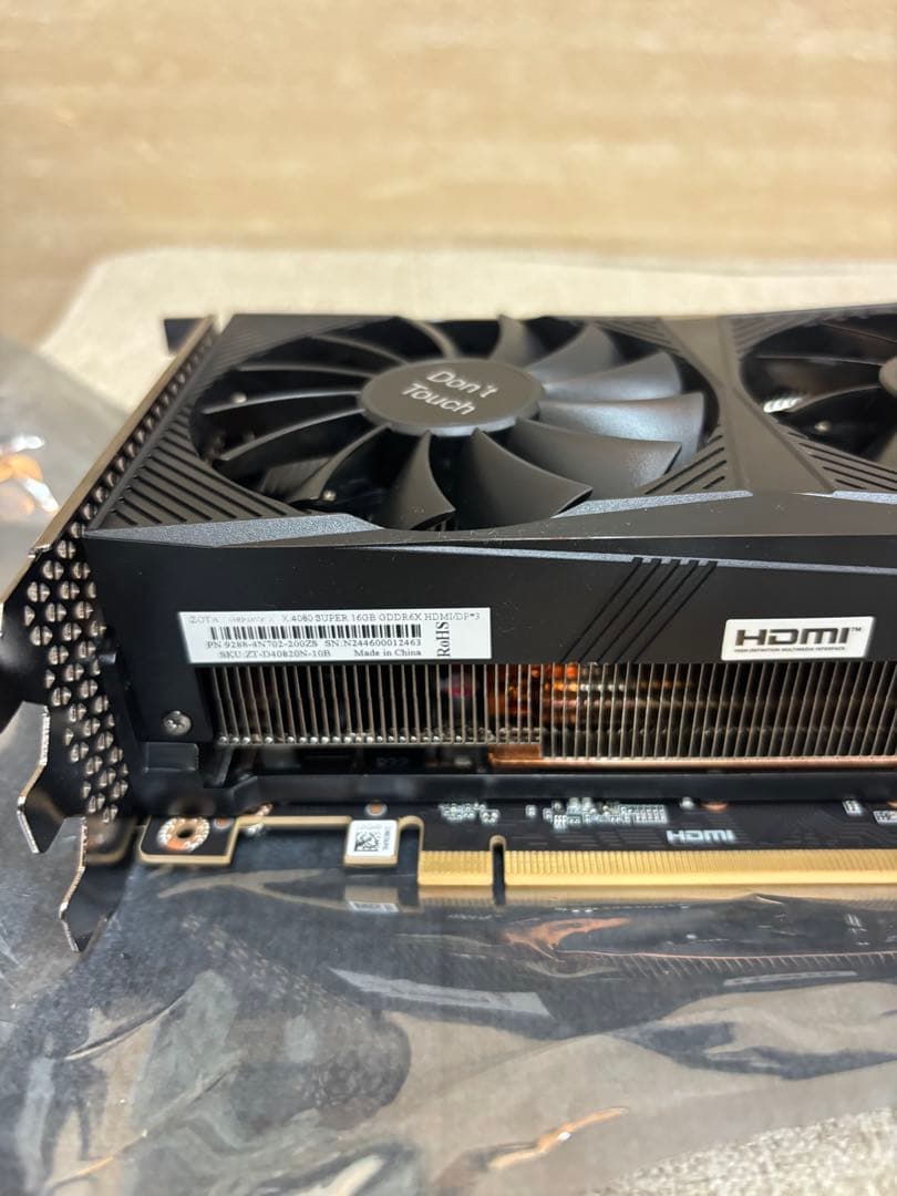 ZOTAC GeForce RTX 4080 super 使用極少美品