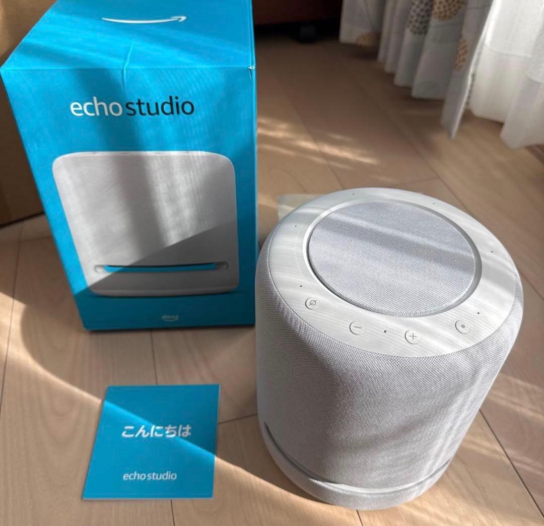 アレクサ Alexa echo studio 白
