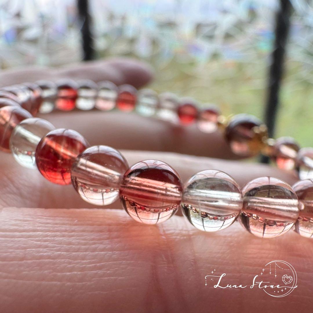 ⭐︎再販【ハイクオリティ アンデシン】光で変わる幻想的な彩り 天然石 ブレスレット