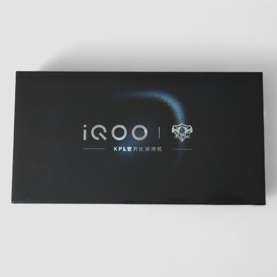 【新品未開封】IQOO 15 16GB/1TB 中国版