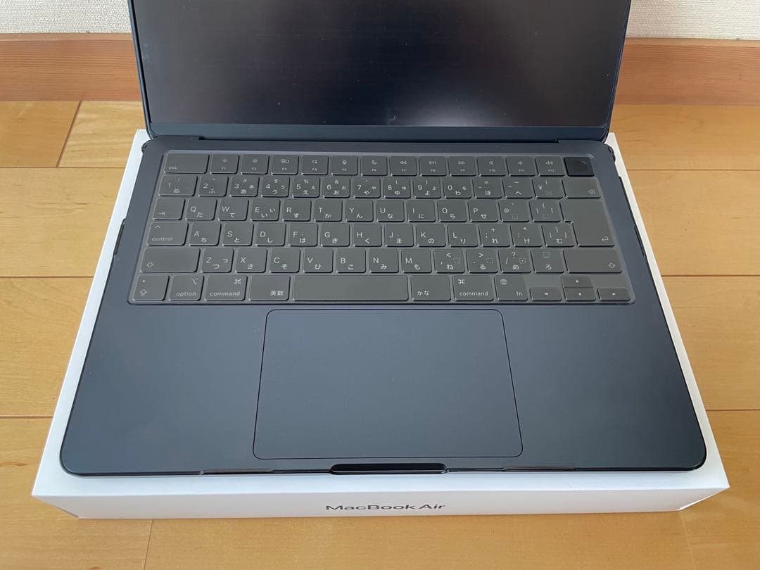 Apple M2 13インチMacBook Air ミッドナイト+おまけ有り