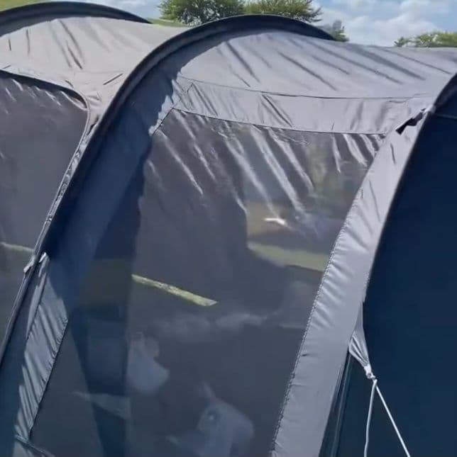 Colemanブラック ドーム型キャンプテント