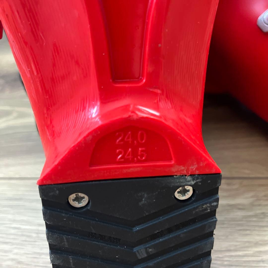 赤 スキー用ブーツ 24.0-24.5