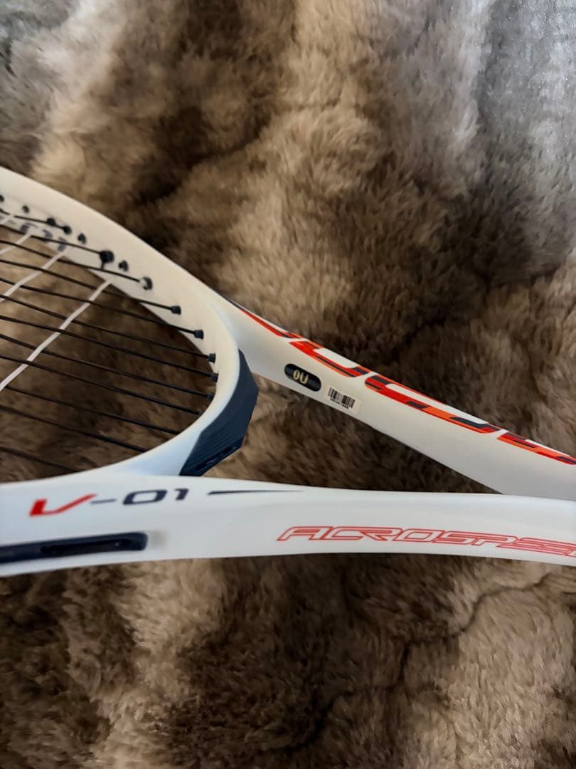 ま*ん様 最終値下げ！「美品‼️」ソフトテニスミズノアクロスピードV-01