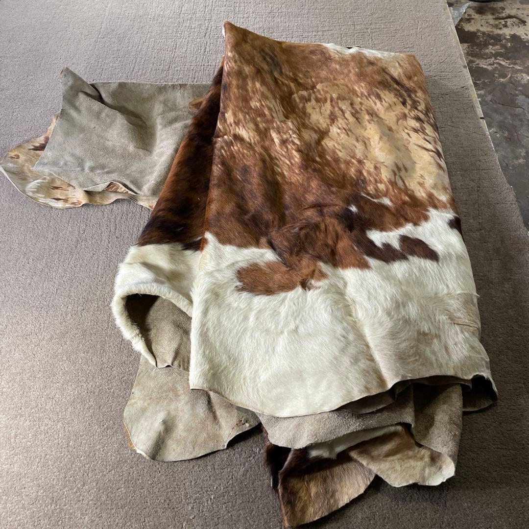 コ*中様 一頭分 牛革 本革 毛皮ラグ ハラコ カウラグ 約230×170cm