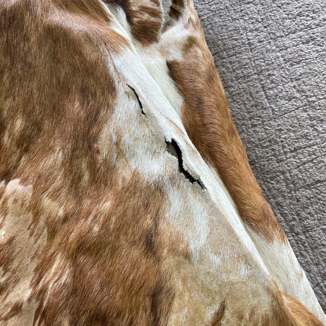 コ*中様 一頭分 牛革 本革 毛皮ラグ ハラコ カウラグ 約230×170cm