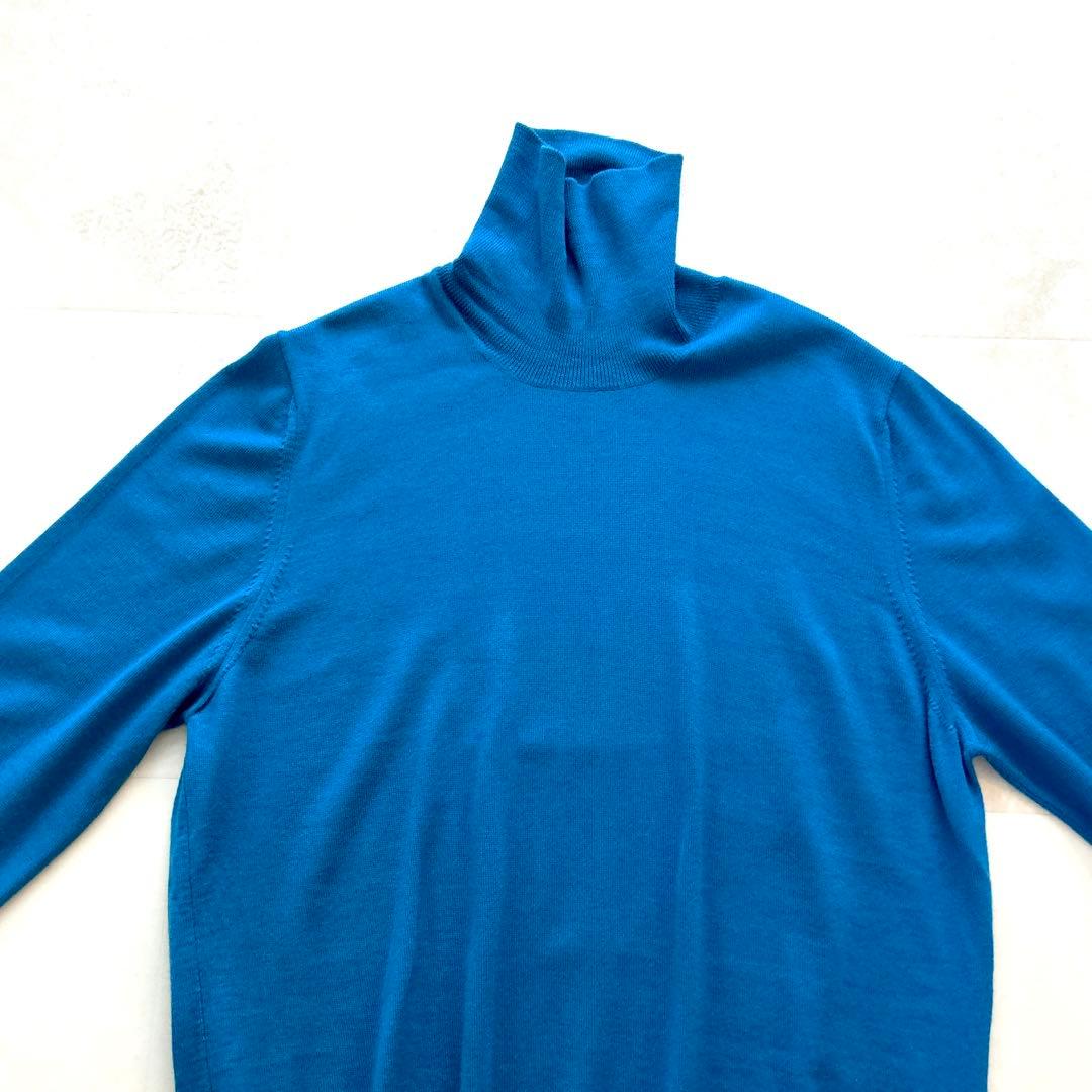 現行✨人気グランサッソウールタートルネックニット　ハイゲージ52ブルー近年モデル