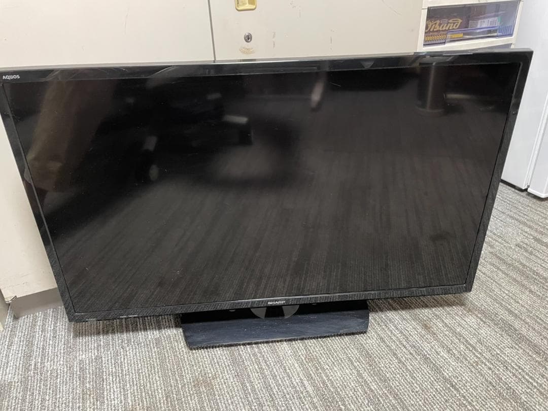 シャープ　32型　液晶テレビ　2T-C32AE1