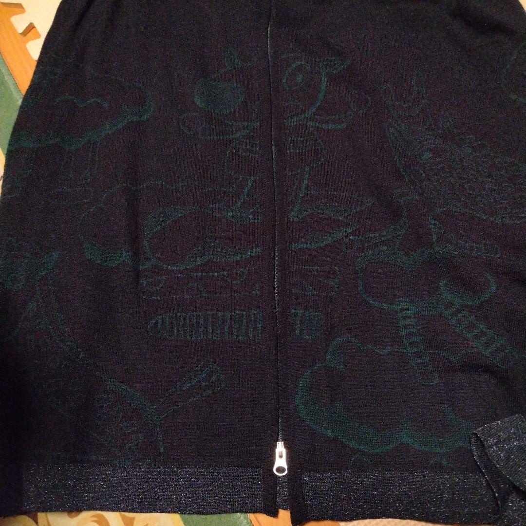 専用です。アルベロベロ刺繍キャラクター付きネイビーベスト