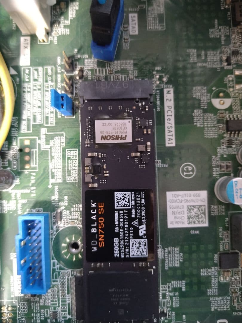OptiPlex 3070 デスクトップ 美品 Wストレージ 高級SSD