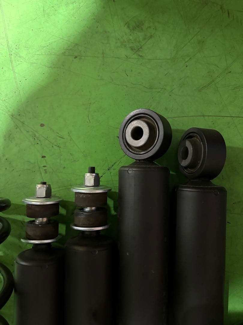 ジムニー JB64 純正サスペンション　美品　送料無料