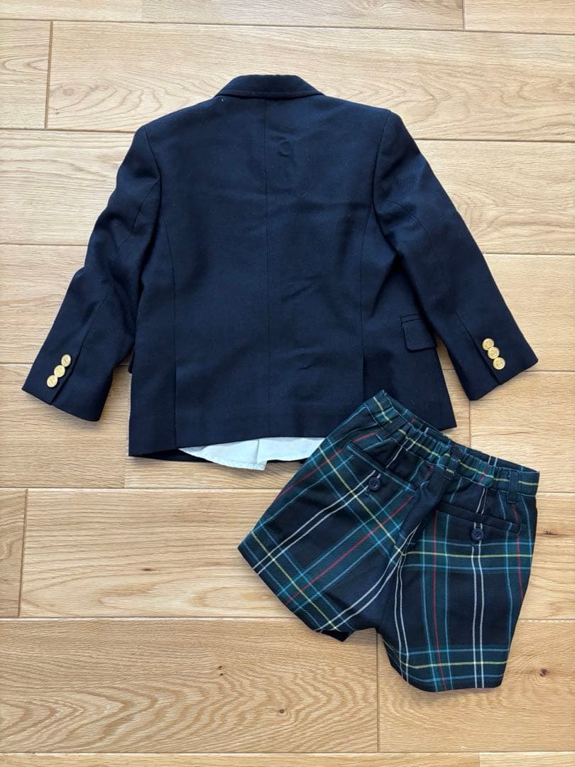 美品　バーバリーセレモニースーツセット　110 金ボタン