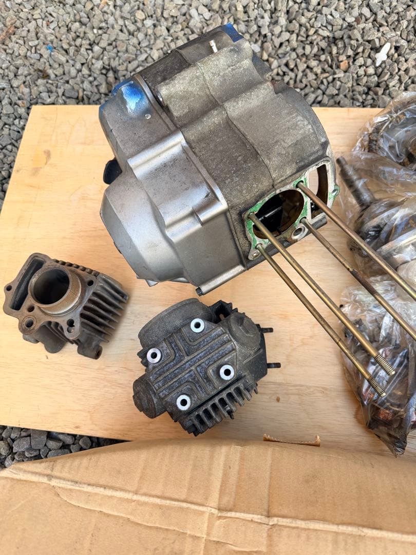 リトルカブ エンジン 分解 クランクケース ヘッド ジャンク