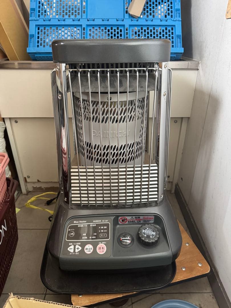 山形県天童市 引き取り限定 ダイニチ FM-160F 石油ファンヒーター