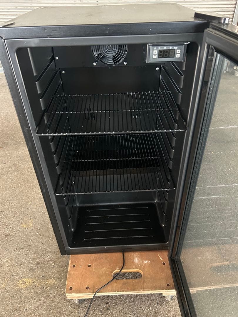 冷蔵庫 ガラス扉 3段棚 デジタル温度表示　ドリンク