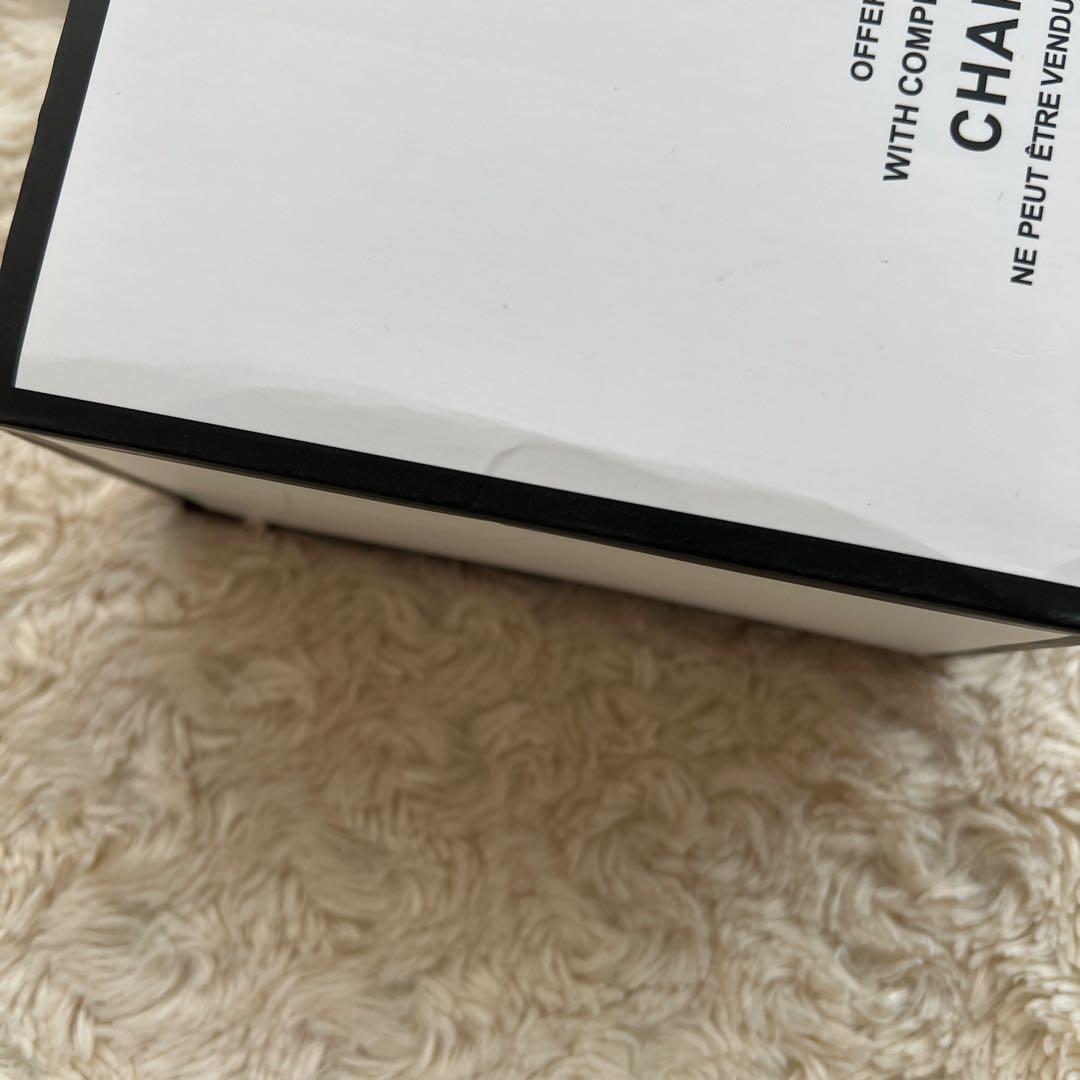 CHANELシャネル ノベルティ 小物入れ コスメケース