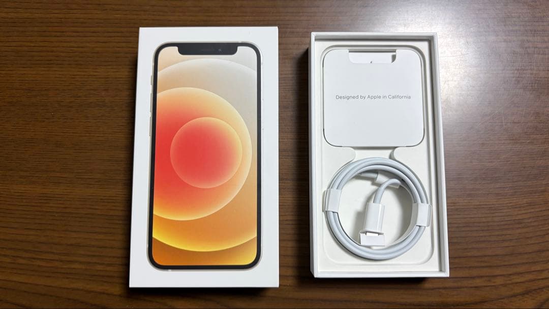 Apple iPhone 12 本体 充電ケーブル付き