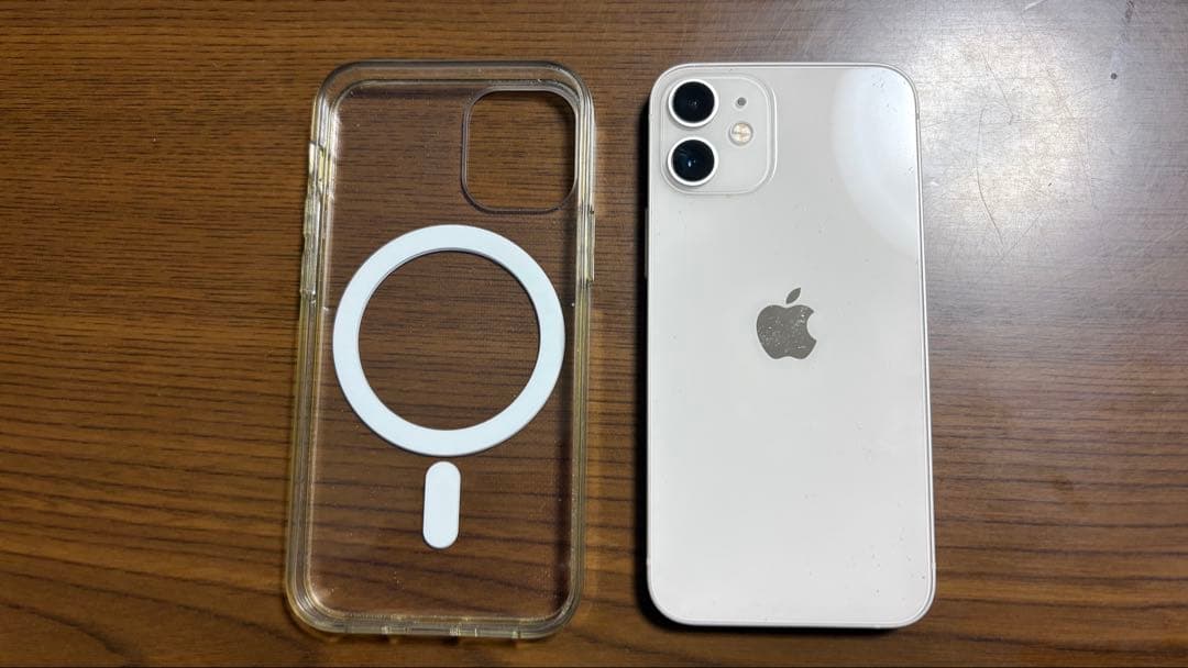 Apple iPhone 12 本体 充電ケーブル付き