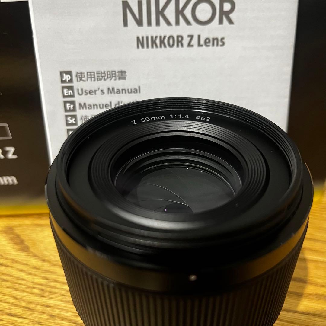 【美品】NIKKOR Z 50mm/f1.4 レンズ フード付き 防湿庫保管