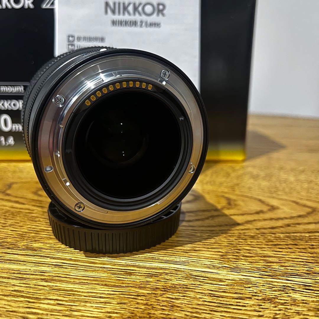 【美品】NIKKOR Z 50mm/f1.4 レンズ フード付き 防湿庫保管
