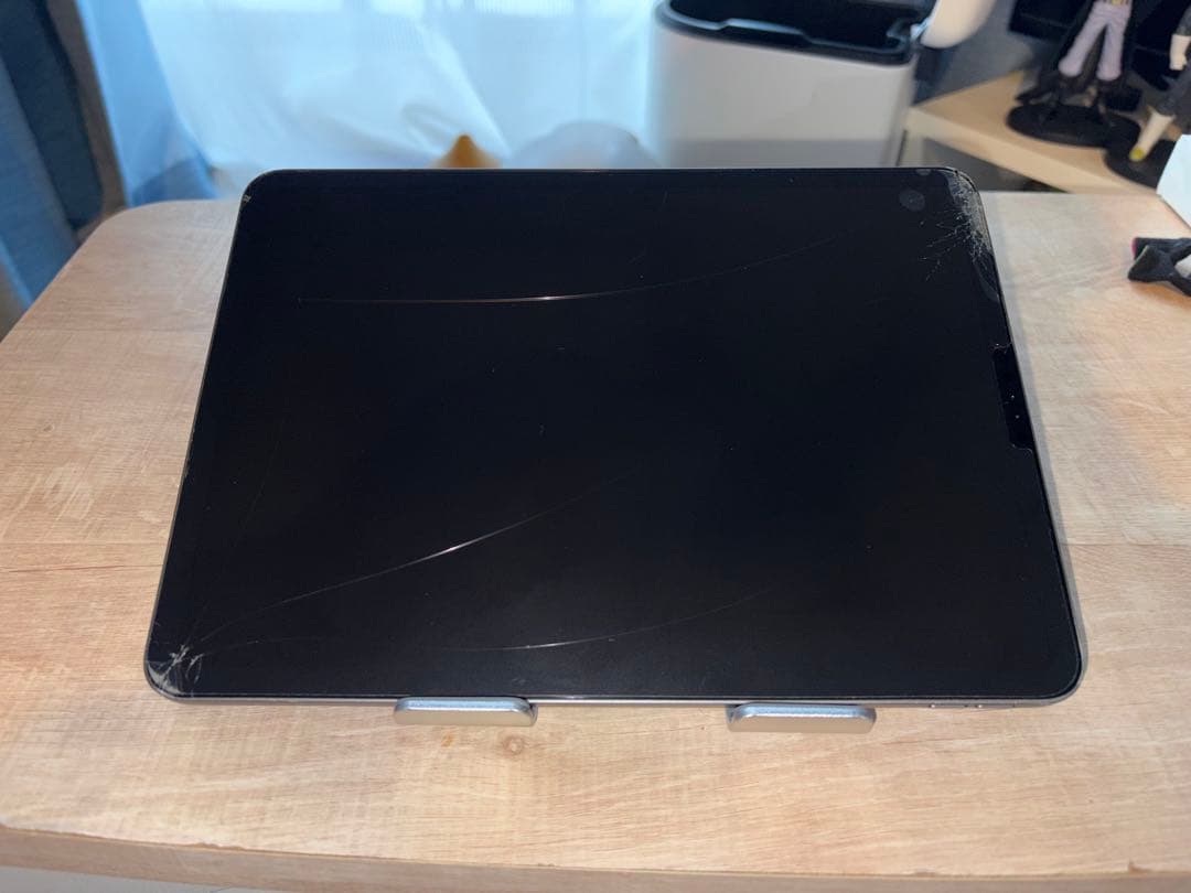 青*木様 Apple iPad Pro 11インチ スペースグレー