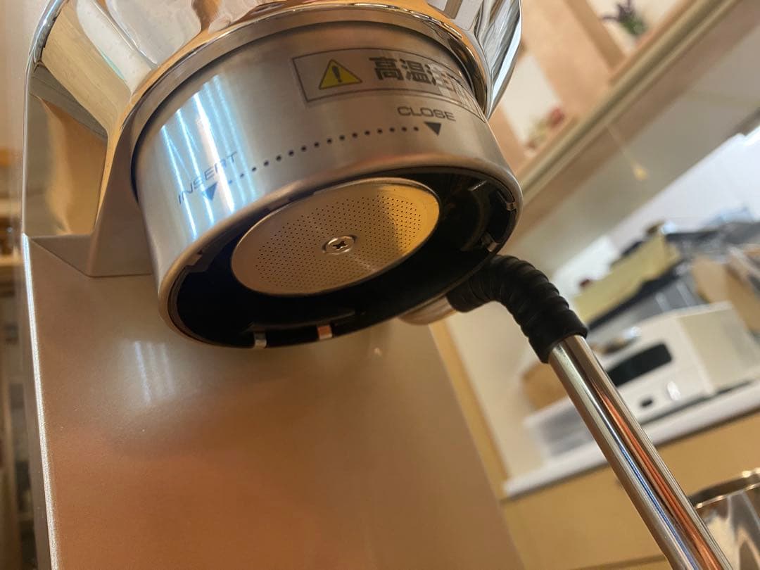 デロンギ　デディカ アルテ エスプレッソ・カプチーノメーカー ※注意点あり