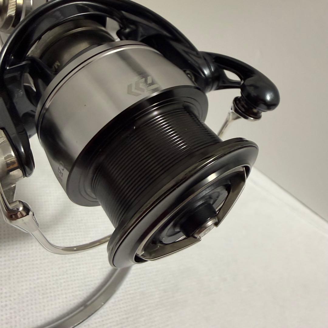 【美品】 ダイワ 24セルテート LT3000-XH