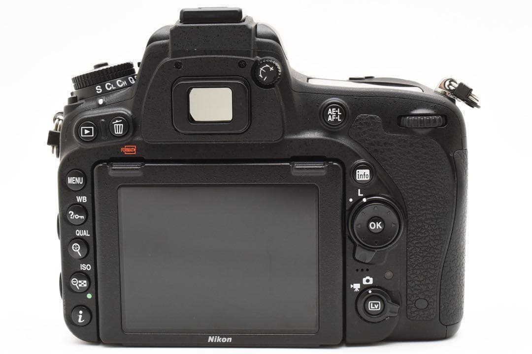 美品　Nikon D750 ダブルズームセット　Wi-Fi搭載　デジタル一眼レフ