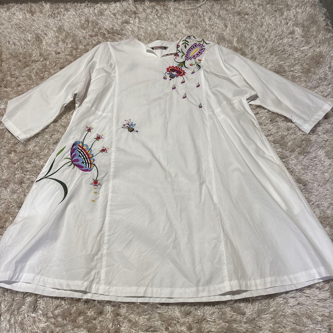 アルベロベロ　刺繍チュニック