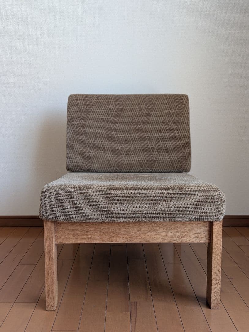 北欧ヴィンテージソファ　オーク　中央