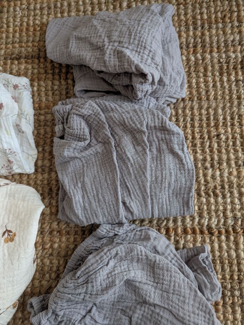 ベビーベッド グレー キャスター付きHZDMJ