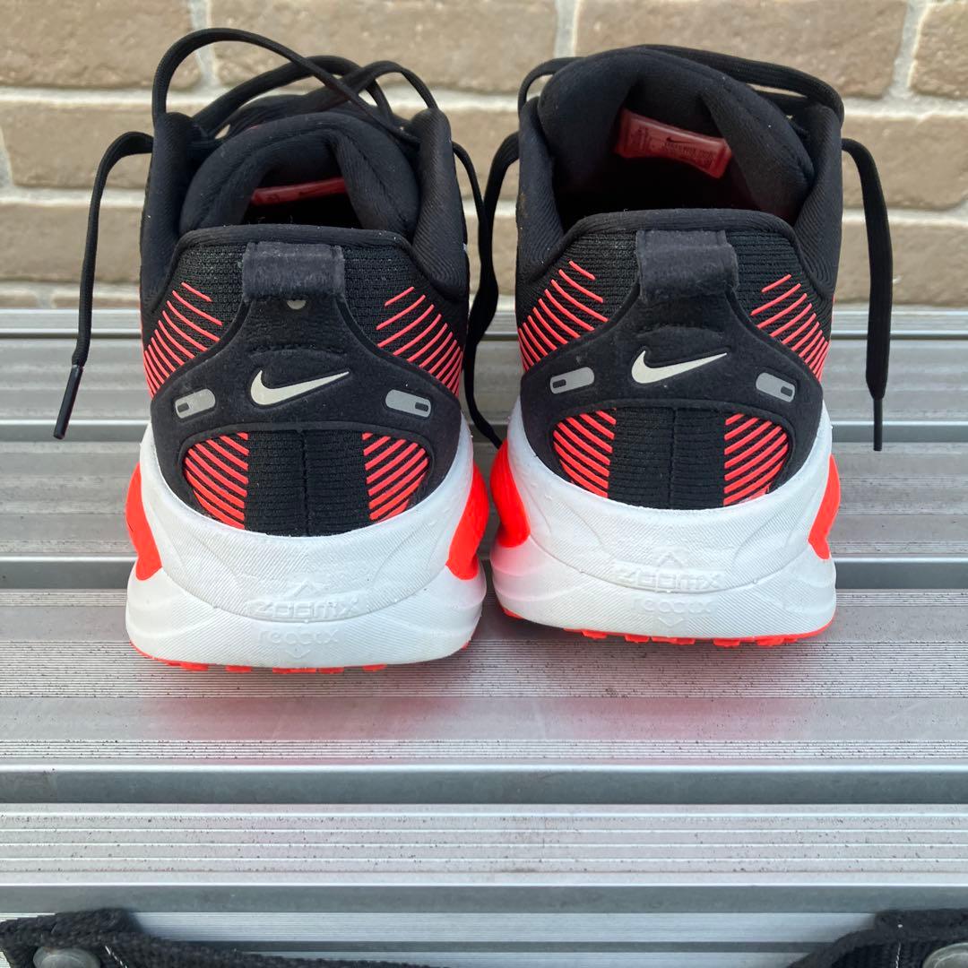 Nike ZoomX ナイキ　ボメロ　18
