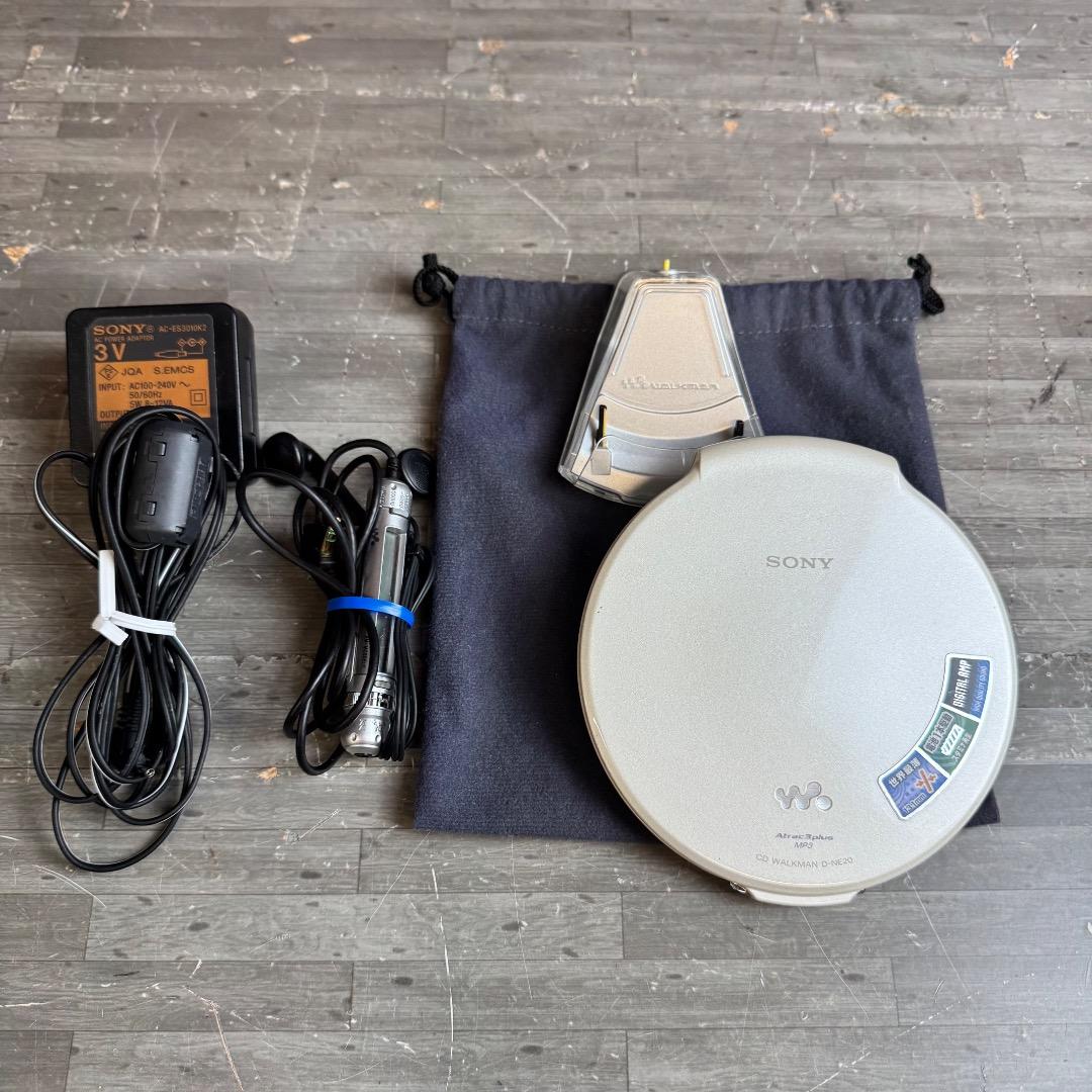 SONY ソニー CDウォークマン D-NE20 2007年製 動作品