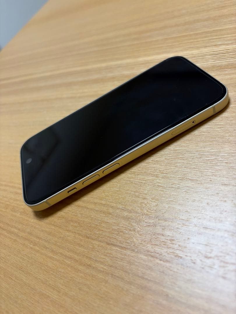 美品　Apple iPhone 15 128gb イエロー　AppleCare付