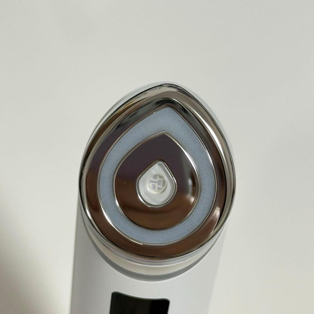 メディキューブ　ハローキティ　美顔器