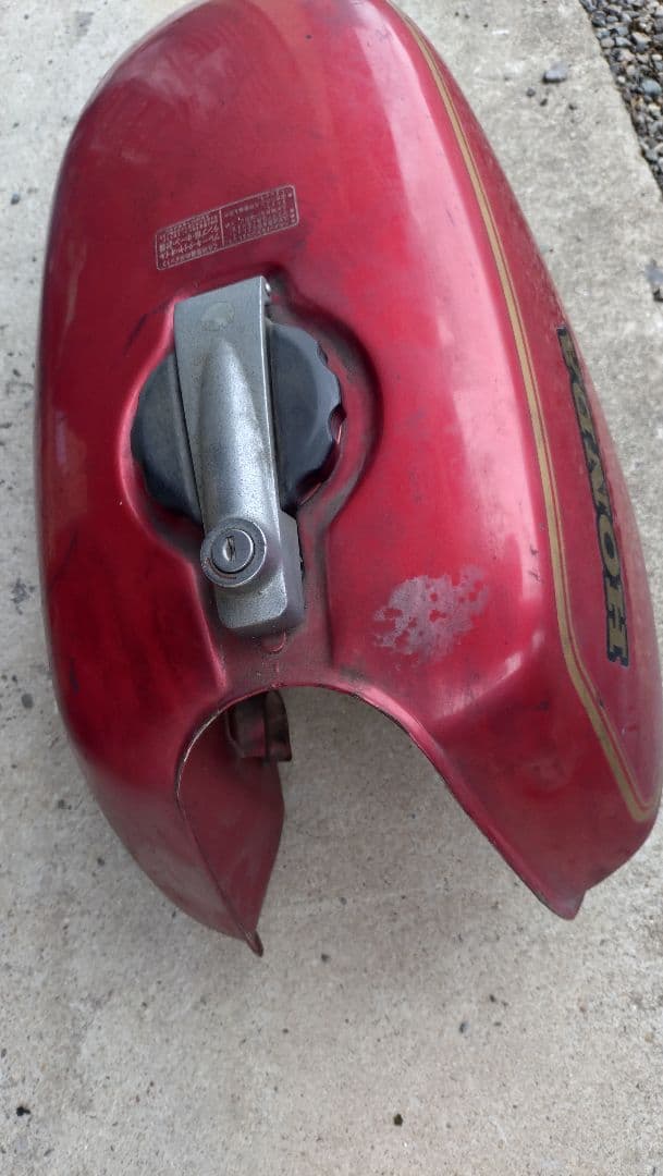 CB250RSZ タンク　コック付