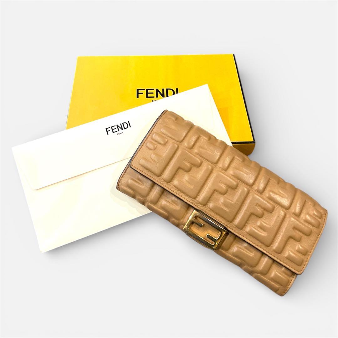 FENDI ベージュ レザー 長財布 FFロゴ