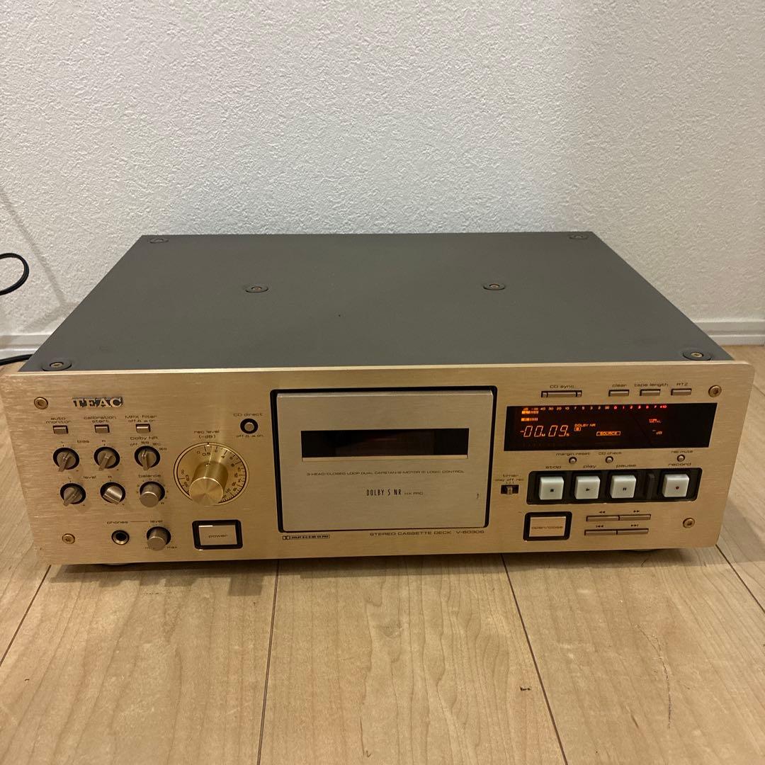 TEAC カセットデッキ V-6030S（ジャンク品）