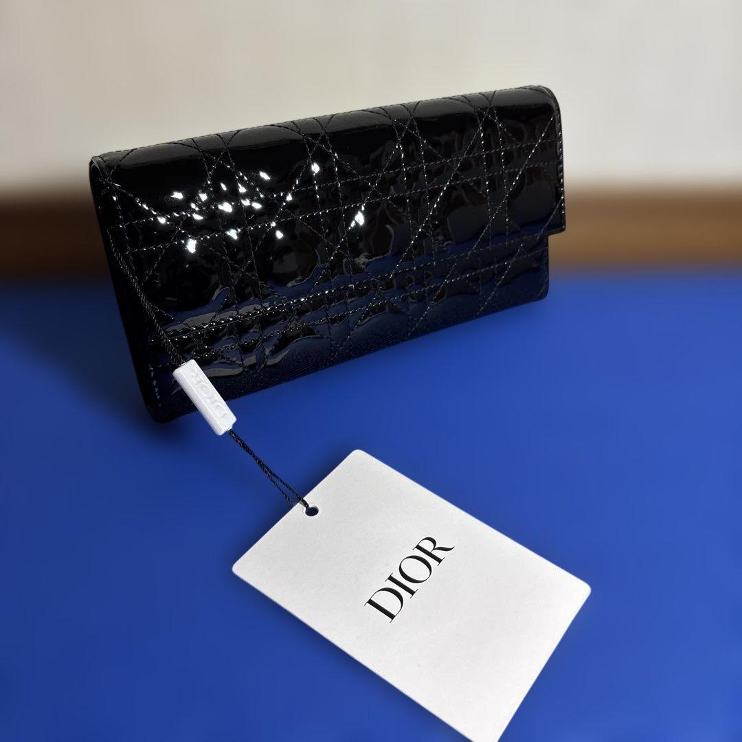 Dior ブラック エナメルレザー 長財布