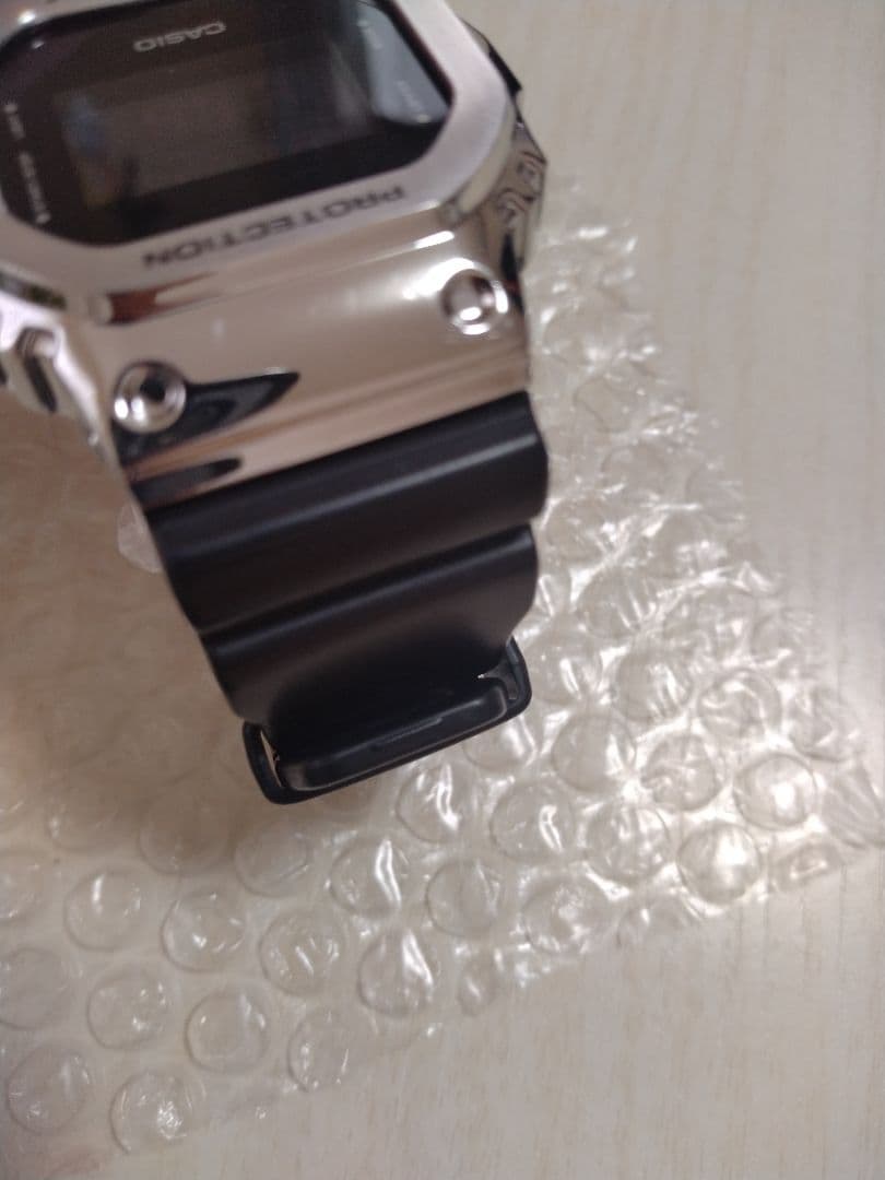 （77）G-SHOCK ジーショック GM-5600　デジタルシルバー