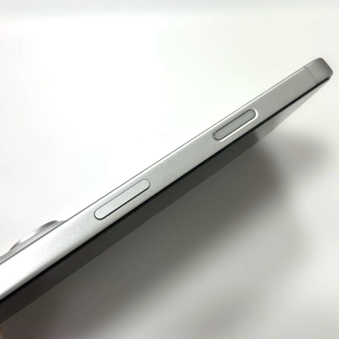 ★美品★iPhone17 256GB ホワイト