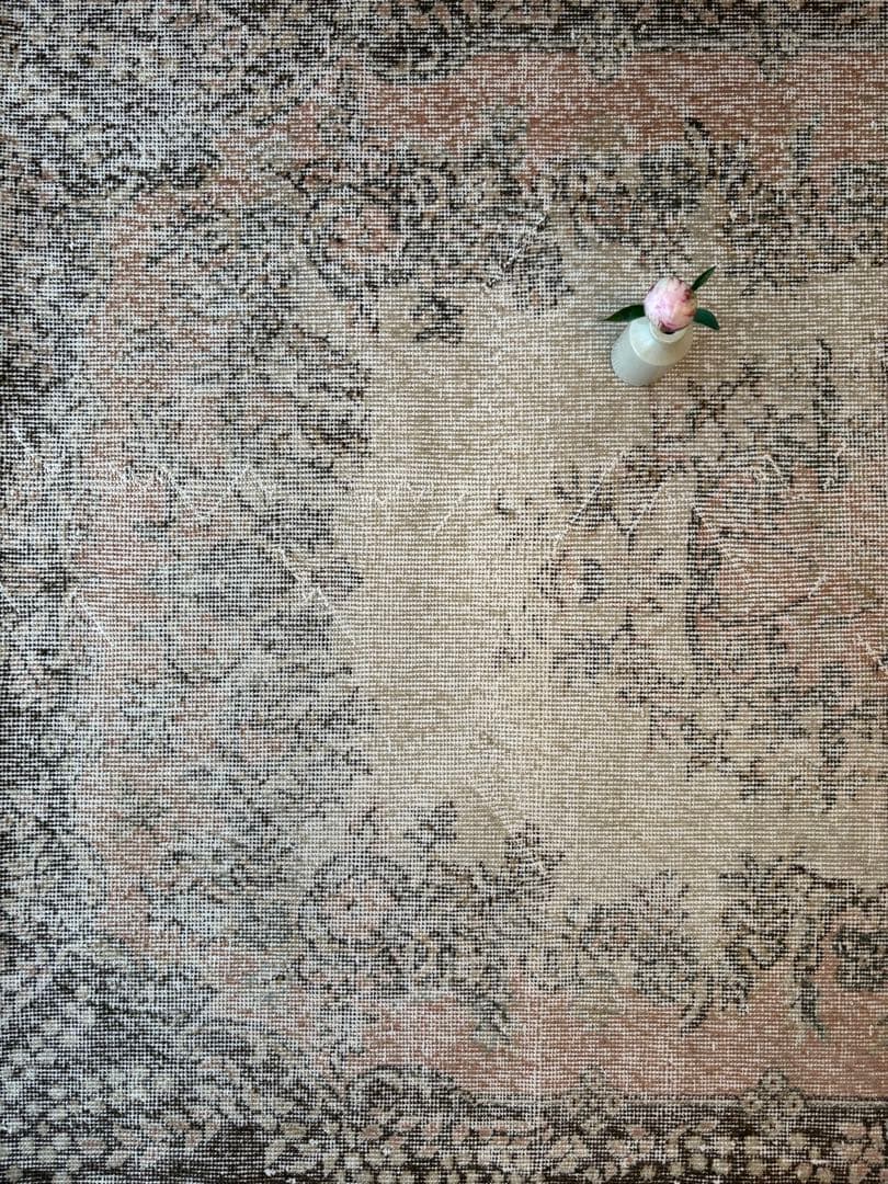 ヴィンテージラグ　ベージュオーバーダイ　ボタニカルメダリオン　トルコ　アナトリア