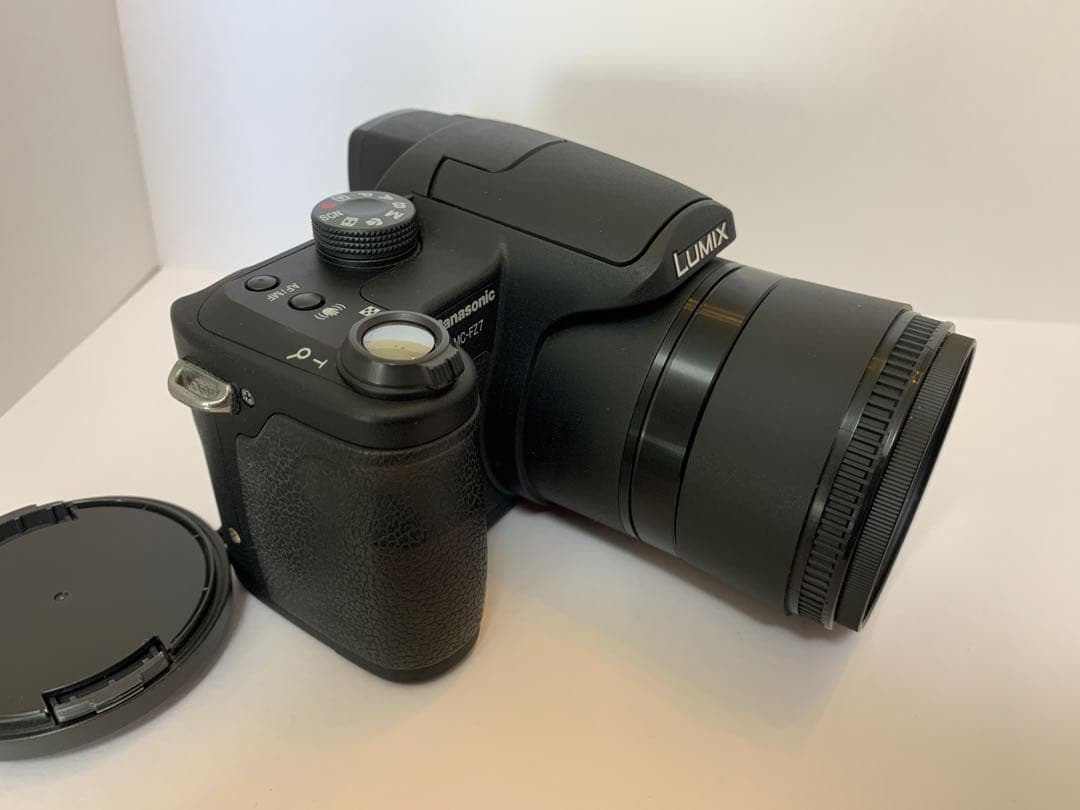Panasonic DMC-FZ7 デジタルカメラ　プロテクターフィルター付