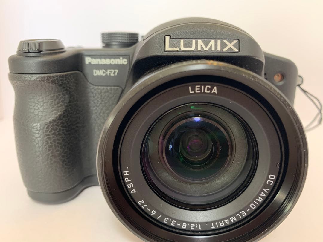 Panasonic DMC-FZ7 デジタルカメラ　プロテクターフィルター付