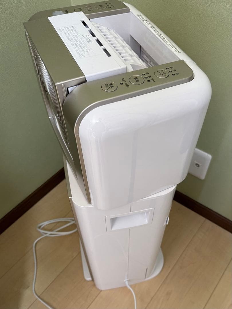 アイリスオーヤマ　サーキュレーター付　除湿機