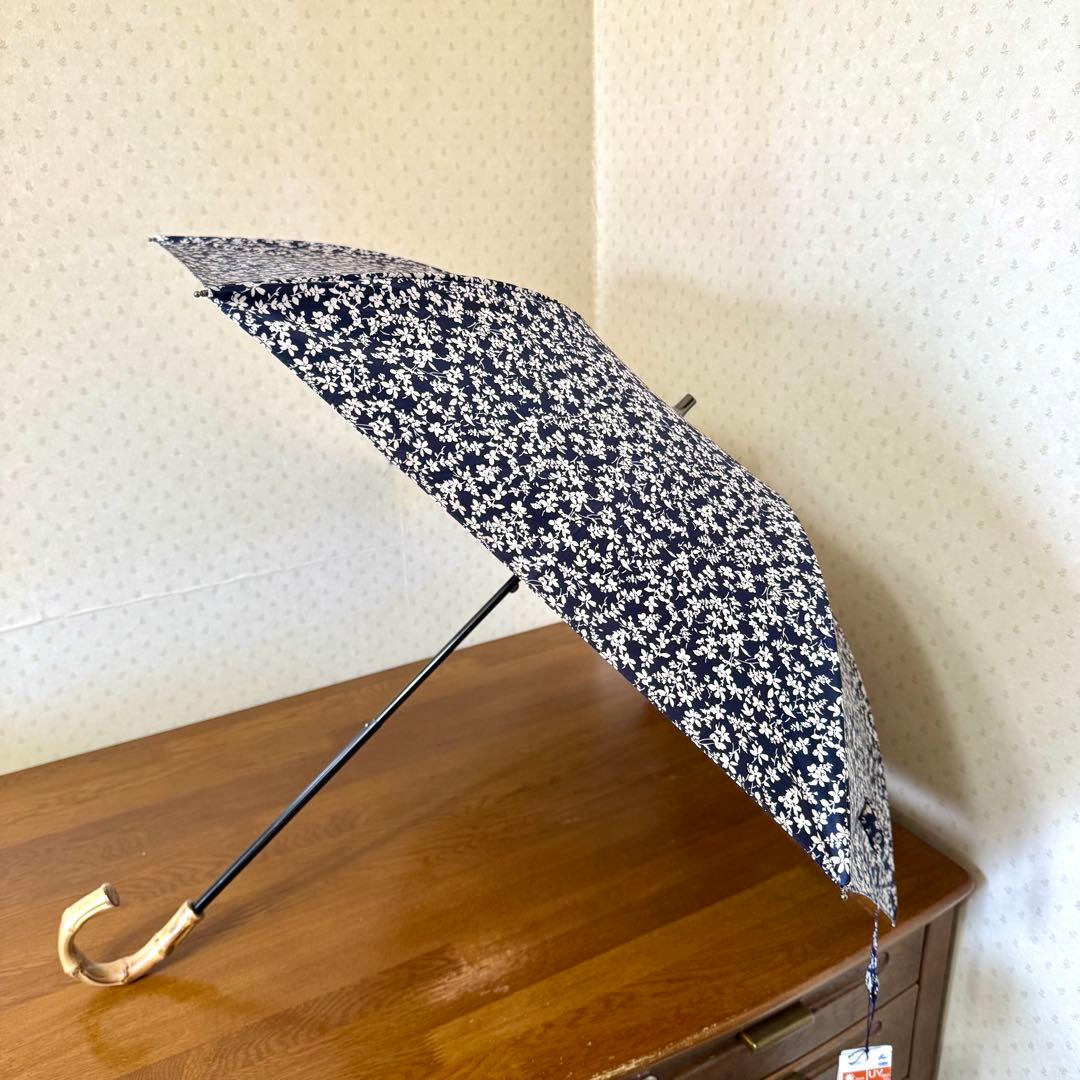 ★新品★Blao　晴雨兼用　日傘　１級遮光　遮熱　サマーシールド　小花柄ネイビー